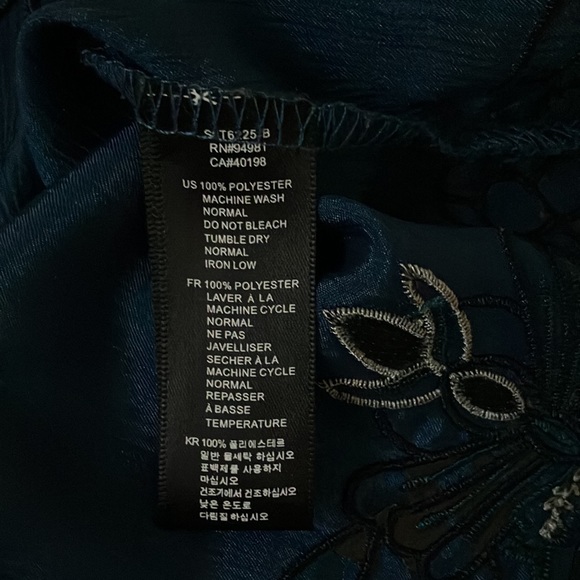 Beautiful embroidered blue tunic blouse - Picture 10 of 10